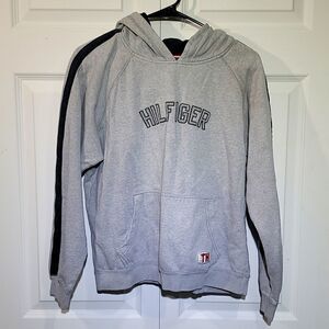 𝅺TOMMY Hilfiger Kids Gray Hoodie